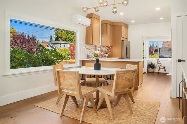7216 33rd Avenue NW, Seattle, WA 98117