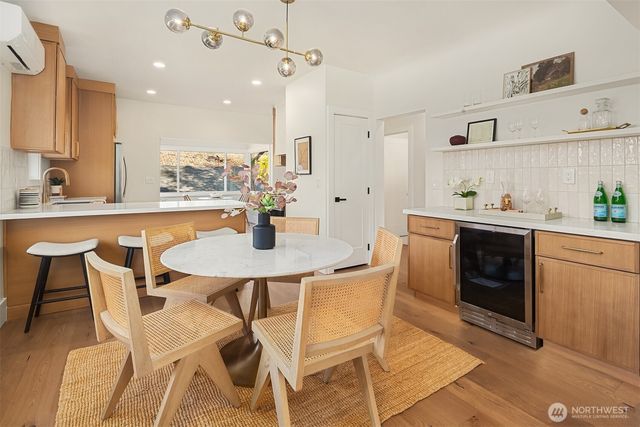 7216 33rd Avenue NW, Seattle, WA 98117