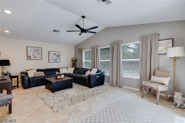7903 Eagles Flight LN, Fort Myers, FL 33912