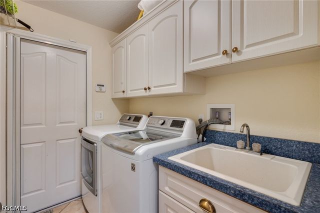 7903 Eagles Flight LN, Fort Myers, FL 33912
