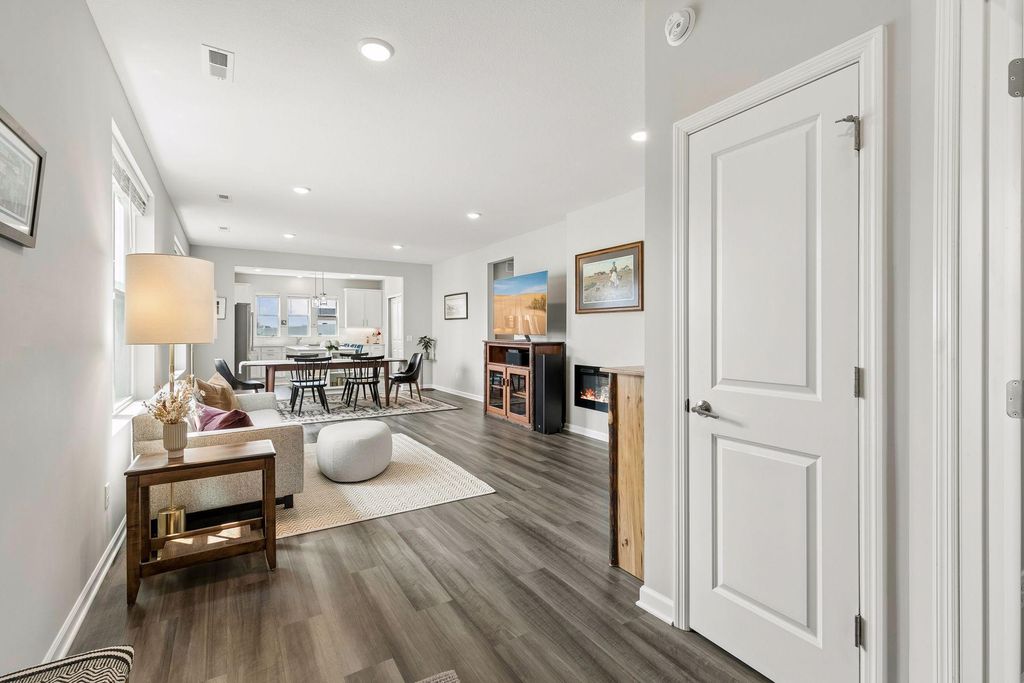 15032 Athgoe Drive, Rosemount, MN 55068 — photo 2