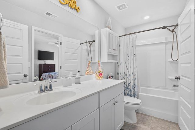 9305 Little Osprey Dr., Calabash, NC 28467