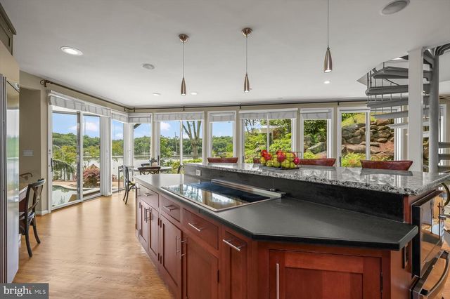 601 LAKELAND RD S, Severna Park, MD 21146