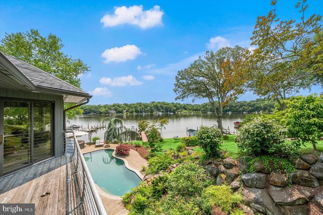 601 LAKELAND RD S, Severna Park, MD 21146