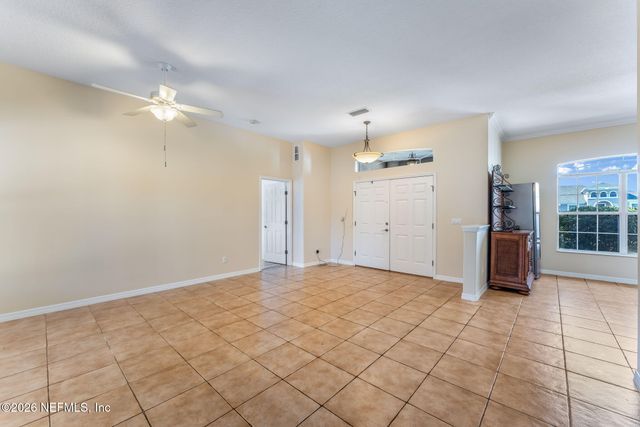 18 LEWISTON Court, Palm Coast, FL 32137
