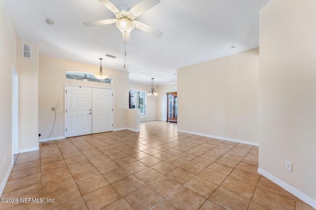 18 LEWISTON Court, Palm Coast, FL 32137