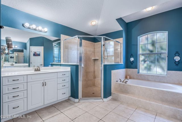 18 LEWISTON Court, Palm Coast, FL 32137