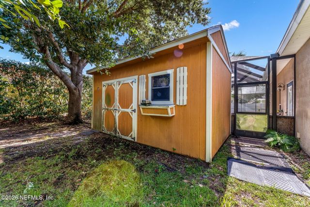 18 LEWISTON Court, Palm Coast, FL 32137