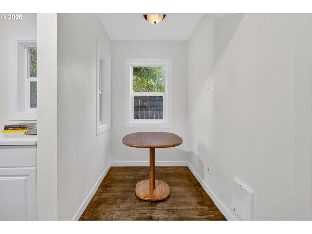 461 BLAIR Blvd, Eugene, OR 97402