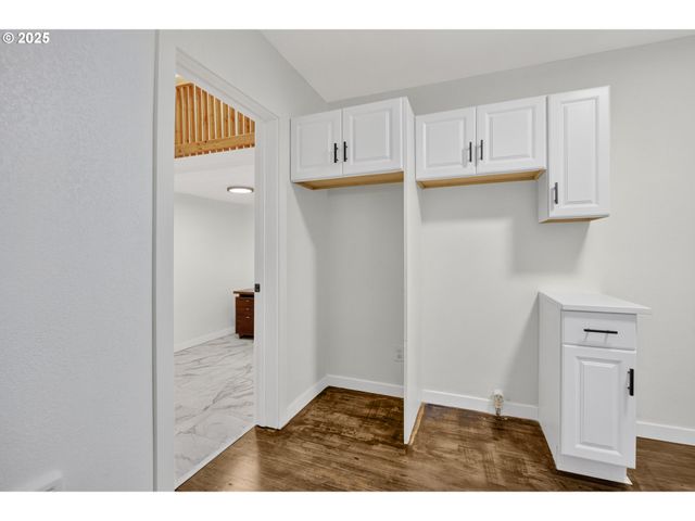 461 BLAIR Blvd, Eugene, OR 97402