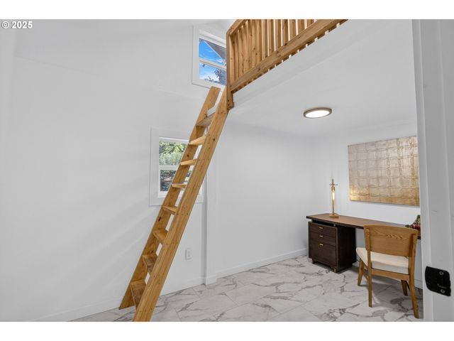 461 BLAIR Blvd, Eugene, OR 97402