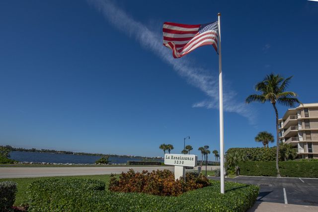 3230 S OCEAN Boulevard E609, Palm Beach, FL 33480