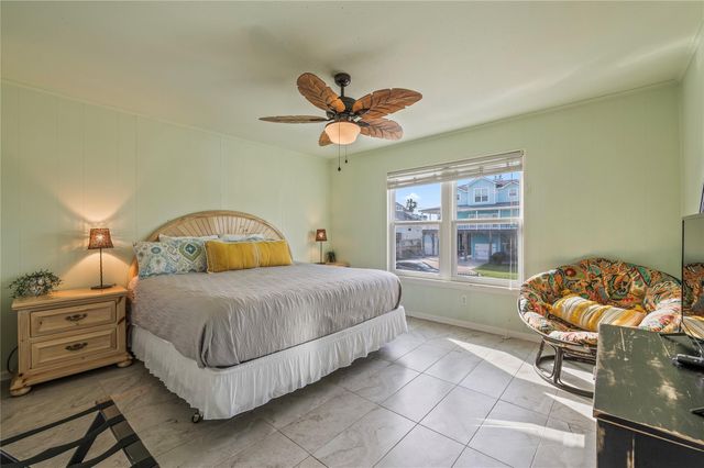 1643 Dick Bay Drive, Dickinson, TX 77539