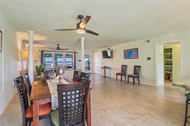 1643 Dick Bay Drive, Dickinson, TX 77539