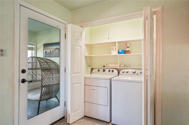 1643 Dick Bay Drive, Dickinson, TX 77539