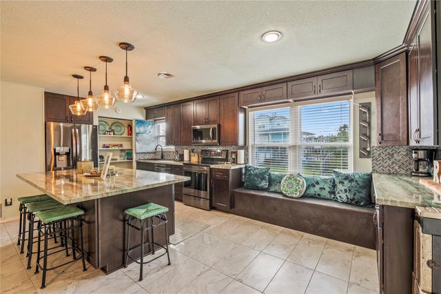1643 Dick Bay Drive, Dickinson, TX 77539