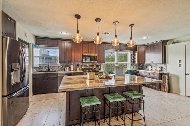 1643 Dick Bay Drive, Dickinson, TX 77539