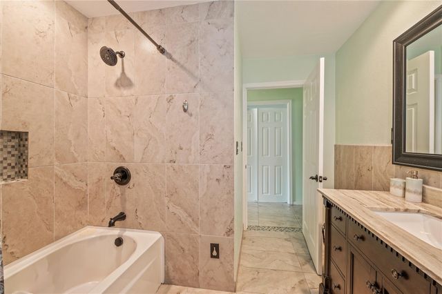 1643 Dick Bay Drive, Dickinson, TX 77539
