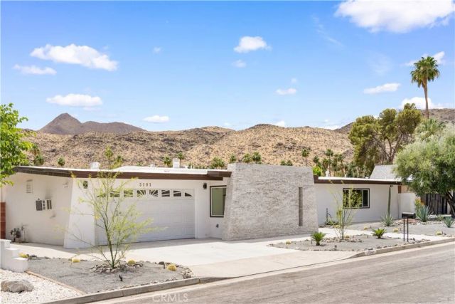 5191 E Lakeside Dr, Palm Springs, CA 92264