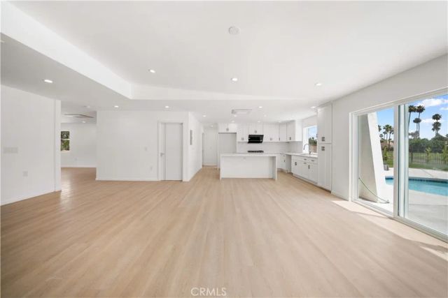 5191 E Lakeside Dr, Palm Springs, CA 92264