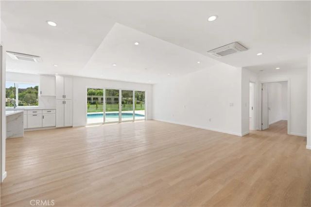 5191 E Lakeside Dr, Palm Springs, CA 92264