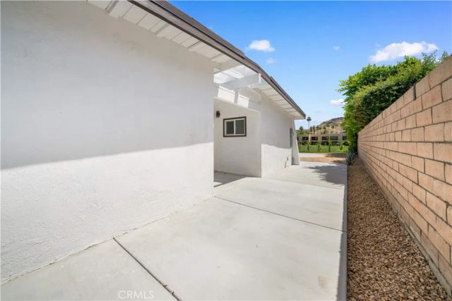 5191 E Lakeside Dr, Palm Springs, CA 92264