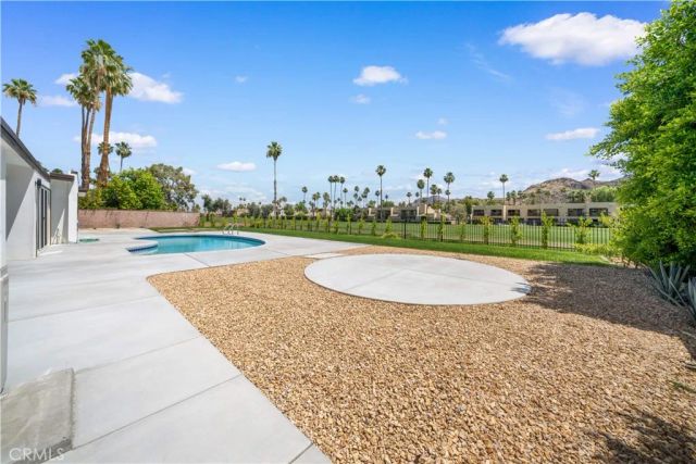 5191 E Lakeside Dr, Palm Springs, CA 92264