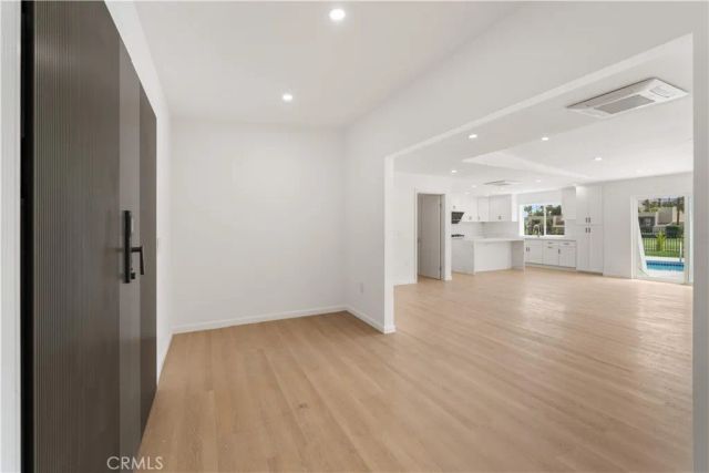 5191 E Lakeside Dr, Palm Springs, CA 92264