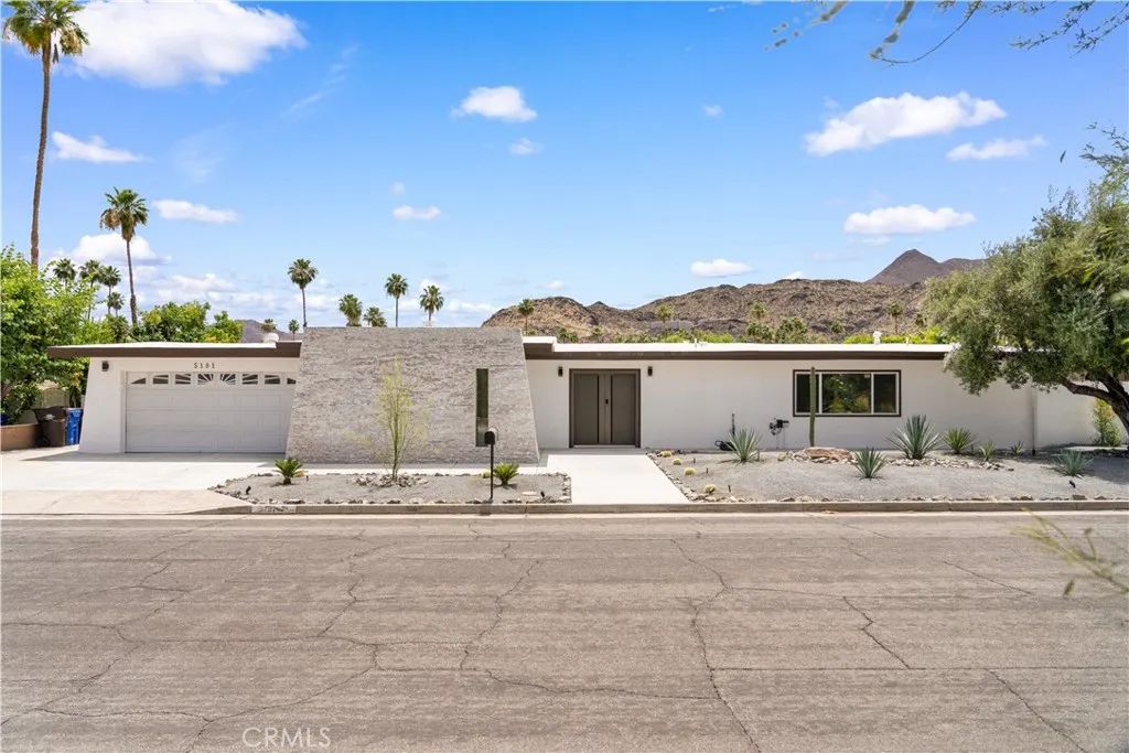 5191 E Lakeside Dr, Palm Springs, CA 92264