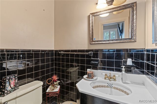 449 SW MONTGOMERY Drive, Lake City, FL 32025