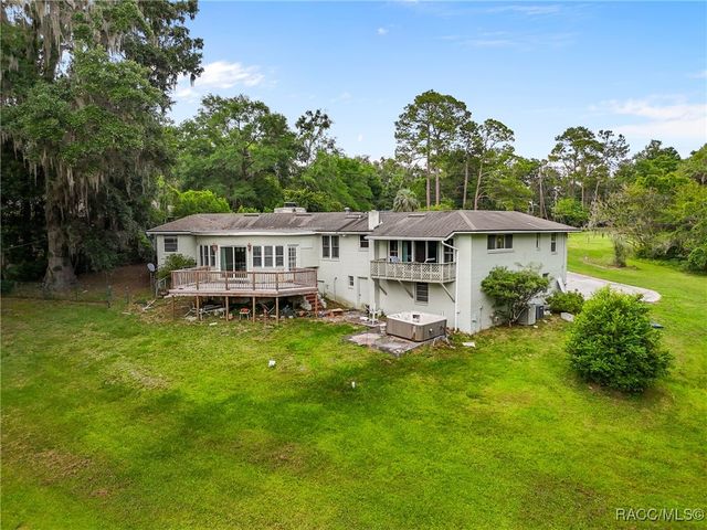 449 SW MONTGOMERY Drive, Lake City, FL 32025