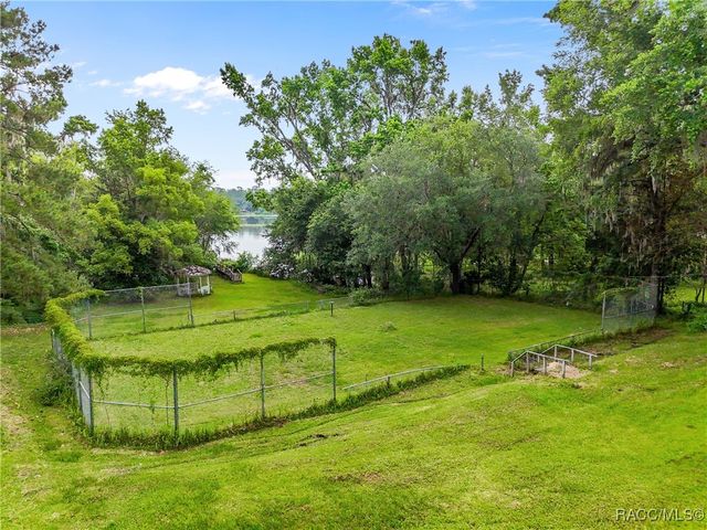 449 SW MONTGOMERY Drive, Lake City, FL 32025