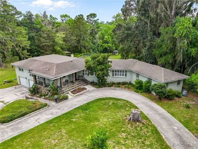 449 SW MONTGOMERY Drive, Lake City, FL 32025