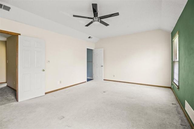 3907 Clearbrook Drive, Lee's Summit, MO 64064