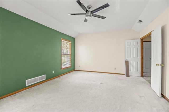 3907 Clearbrook Drive, Lee's Summit, MO 64064