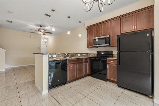 2042 ROYAL VISTA COURT, Orlando, FL 32817