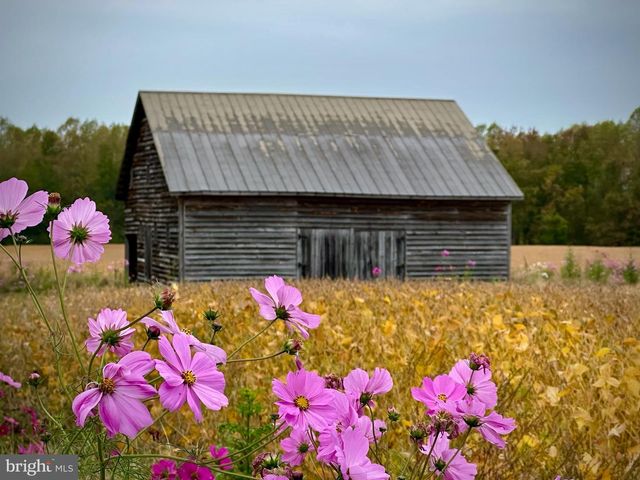 2459 DUNBROOKE RD, Tappahannock, VA 22560