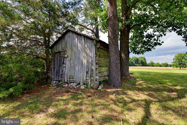 2459 DUNBROOKE RD, Tappahannock, VA 22560