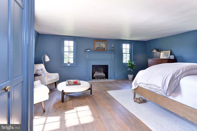 2459 DUNBROOKE RD, Tappahannock, VA 22560