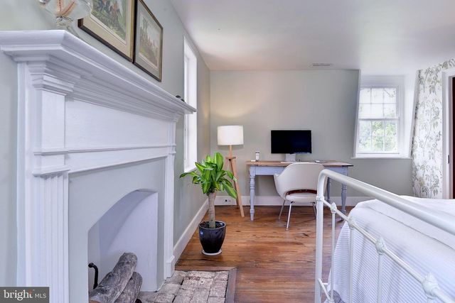 2459 DUNBROOKE RD, Tappahannock, VA 22560