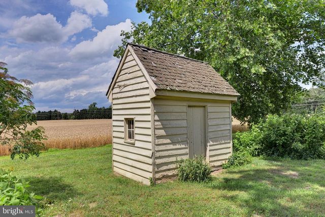 2459 DUNBROOKE RD, Tappahannock, VA 22560