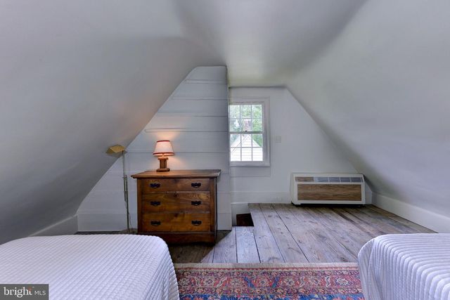 2459 DUNBROOKE RD, Tappahannock, VA 22560