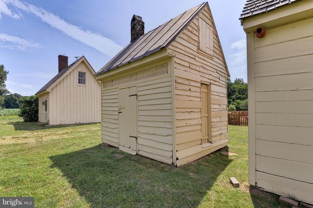 2459 DUNBROOKE RD, Tappahannock, VA 22560