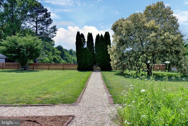 2459 DUNBROOKE RD, Tappahannock, VA 22560