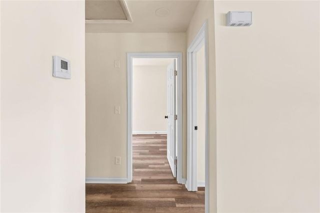 188 Oak SE Drive, Atlanta, GA 30354