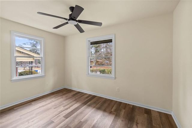 188 Oak SE Drive, Atlanta, GA 30354