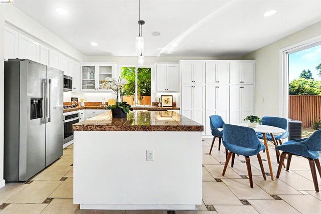 2401 Silveria Way, Antioch, CA 94531