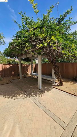 2401 Silveria Way, Antioch, CA 94531