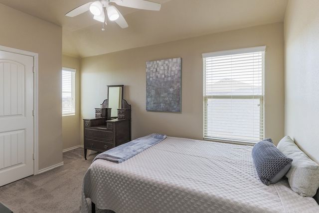 253 Meadowlands Drive, Ponder, TX 76259