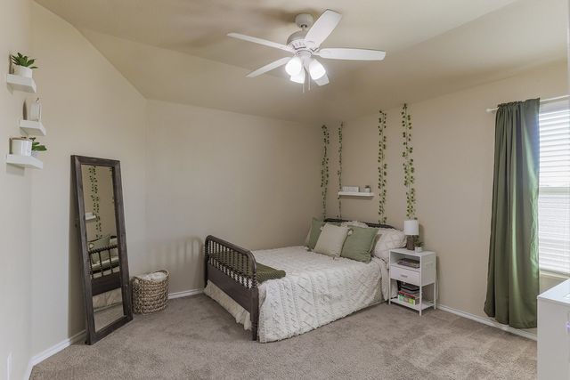 253 Meadowlands Drive, Ponder, TX 76259